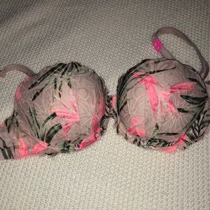 Victoria Secret Bombshell NEVER WORN w/ tags
